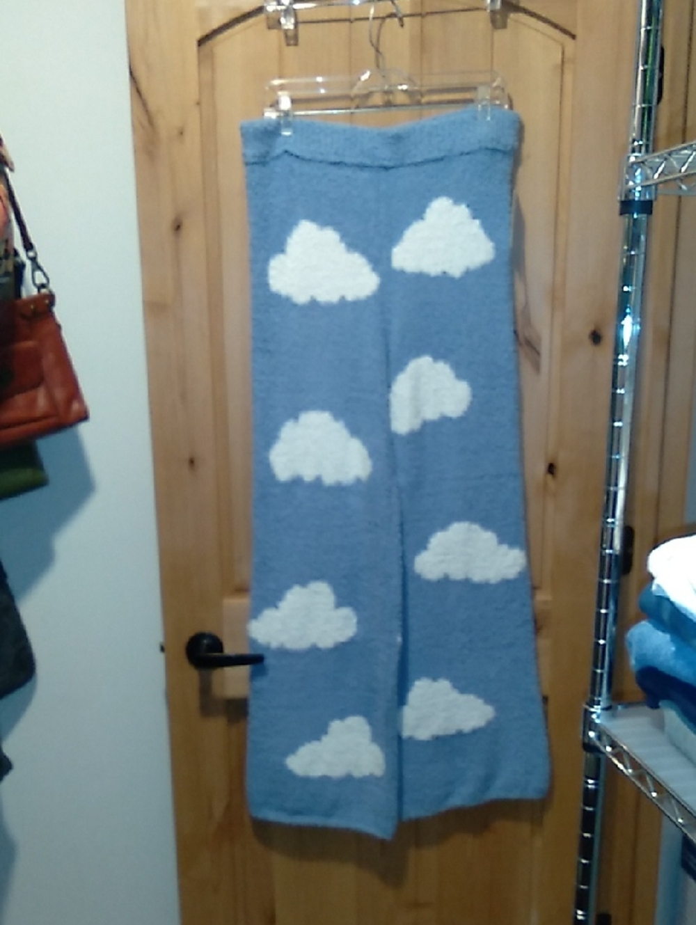 Pink Republic NWT Lounge Pants Size L Blue with White Clouds